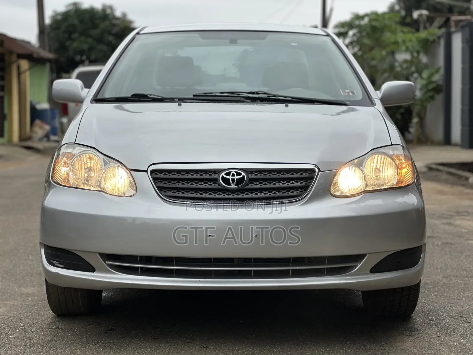 Toyota Corolla LE 2004 Silver