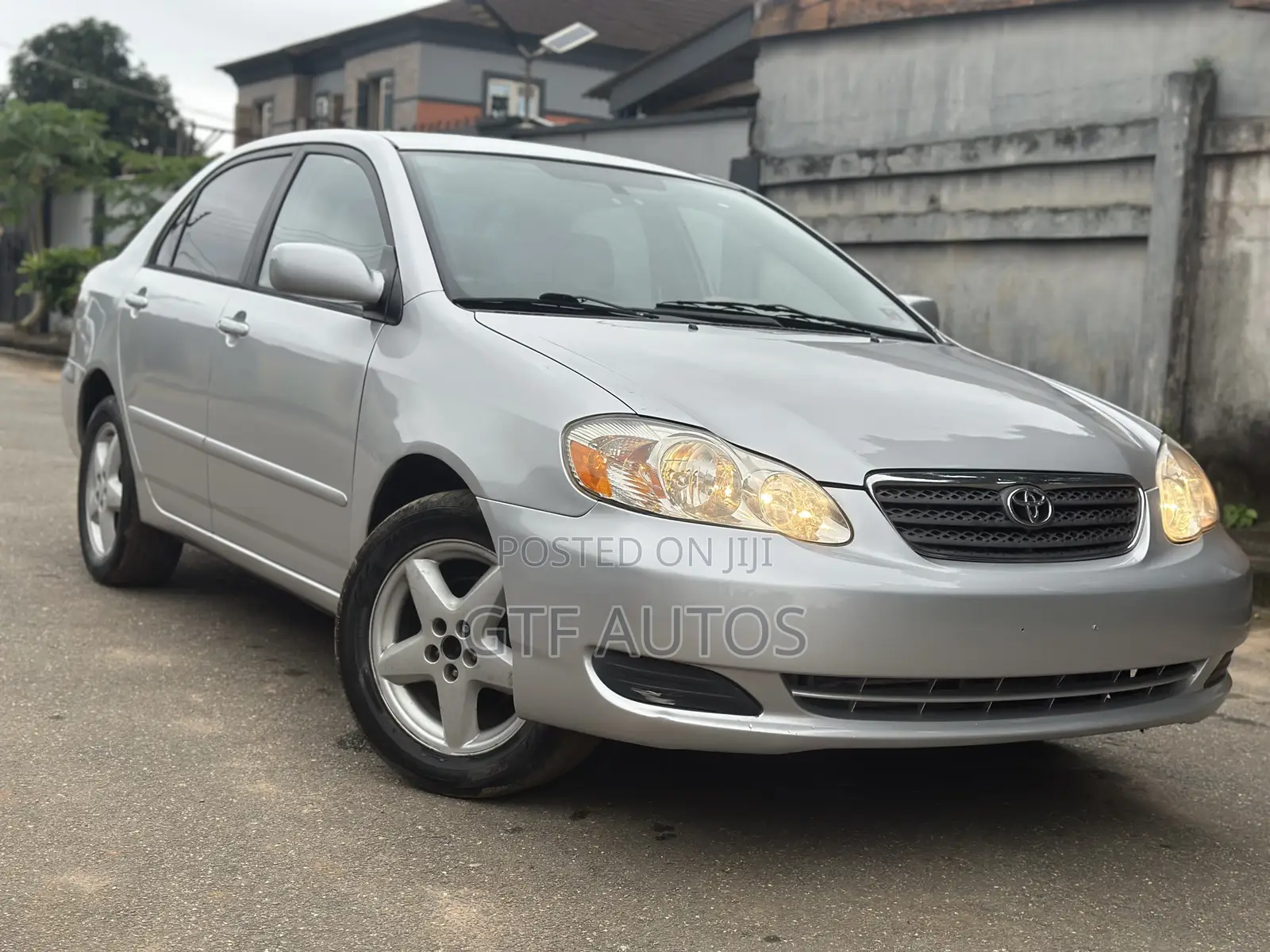 Toyota Corolla LE 2004 Silver