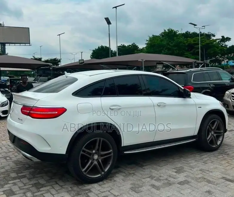 Mercedes-Benz GLE-Class 2017 White