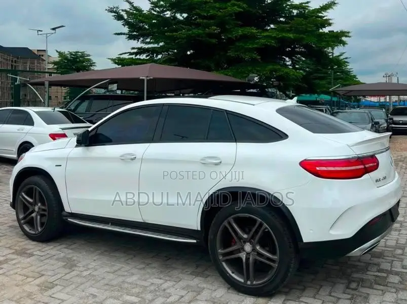 Mercedes-Benz GLE-Class 2017 White