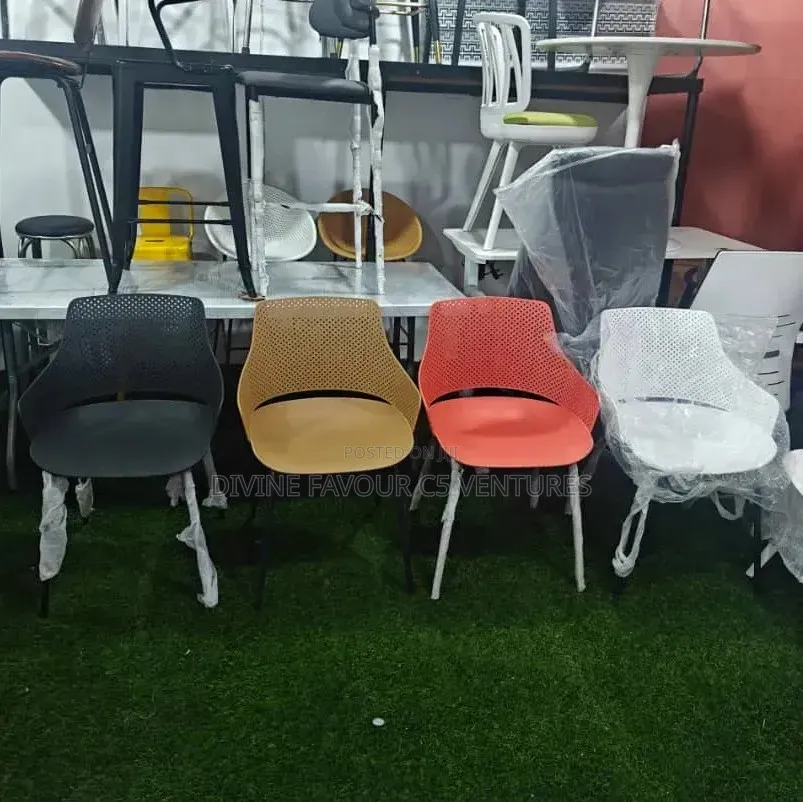 Imported High Quality Bar Chair for Restaurant, Hotels and Homes.