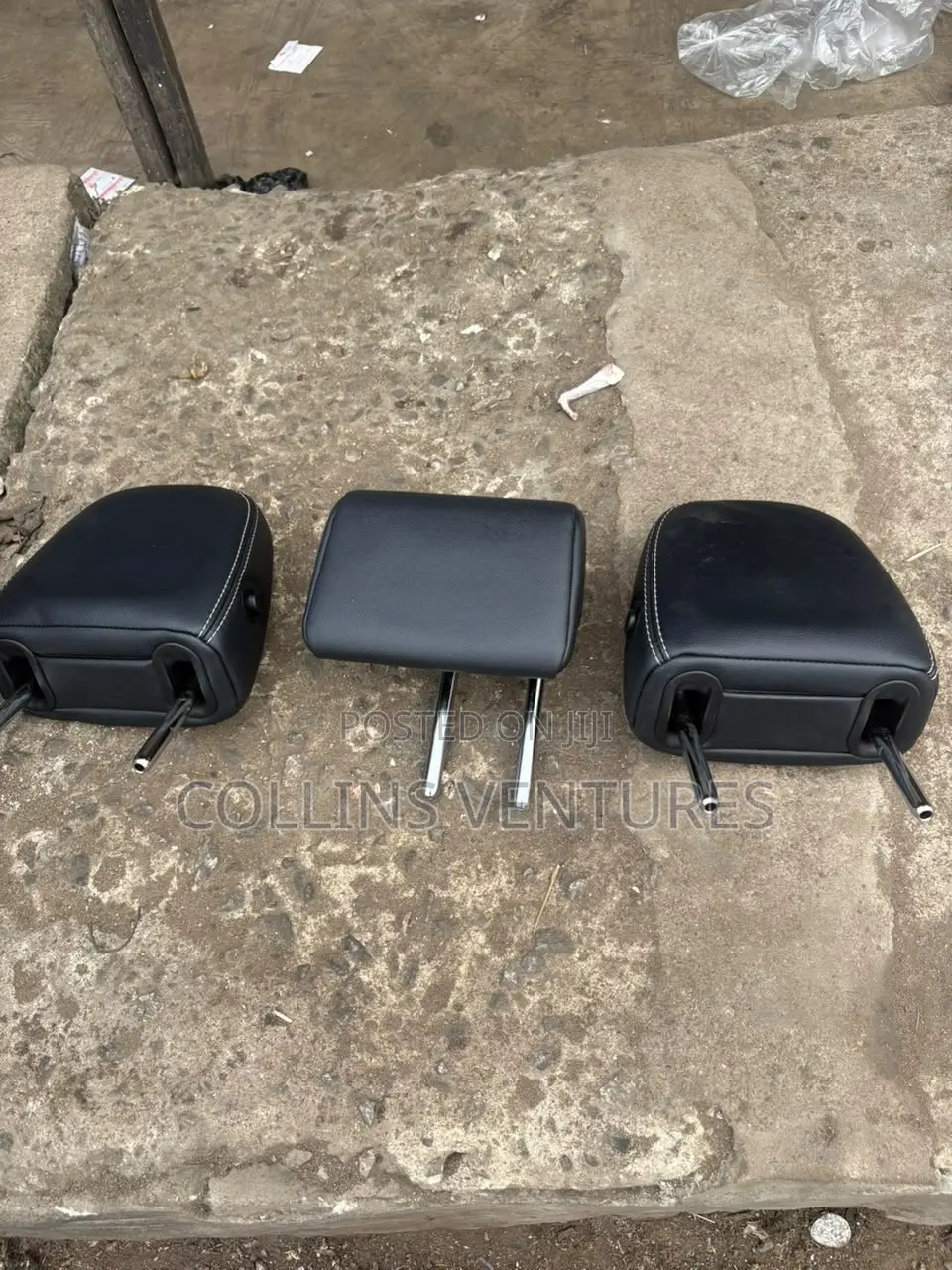 3 Back Headrest Toyota RAV4 2015-17 Available