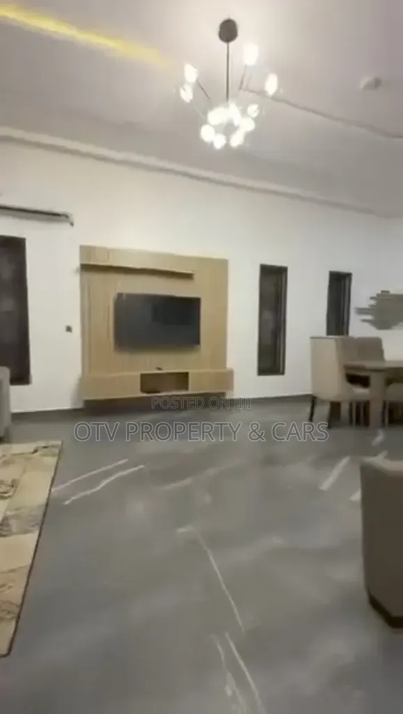 6bdrm Duplex in Guzape District for sale
