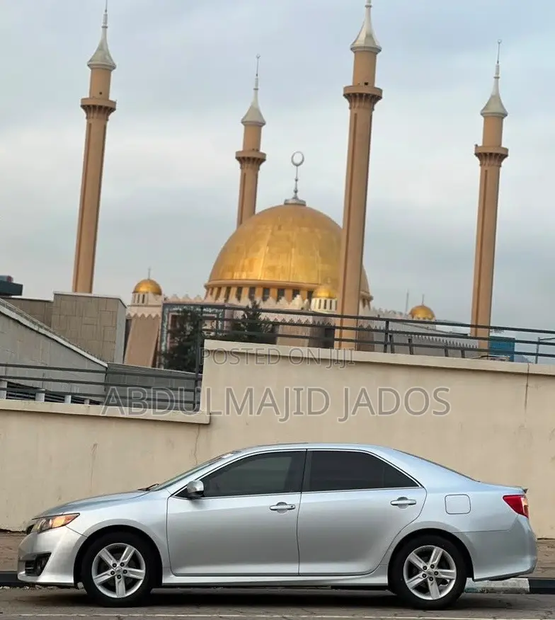 Toyota Camry 2013 Silver