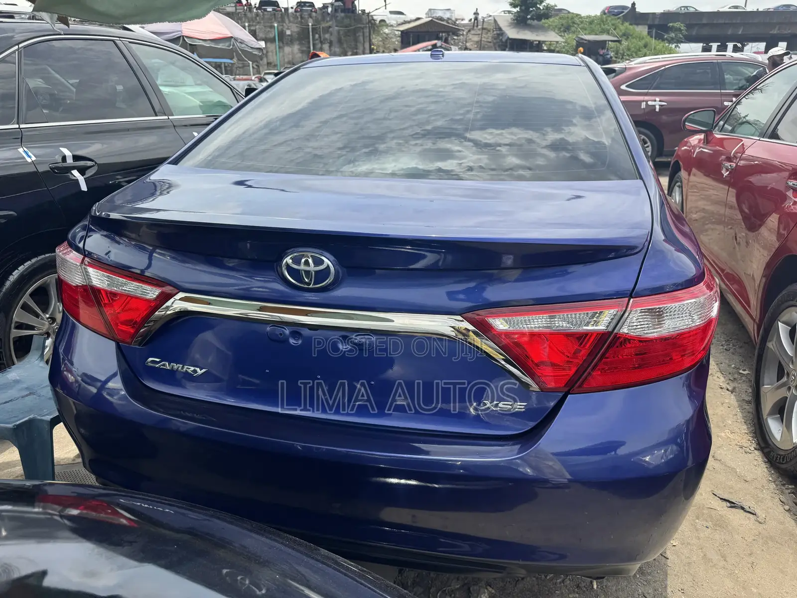 Toyota Camry 2016 Blue
