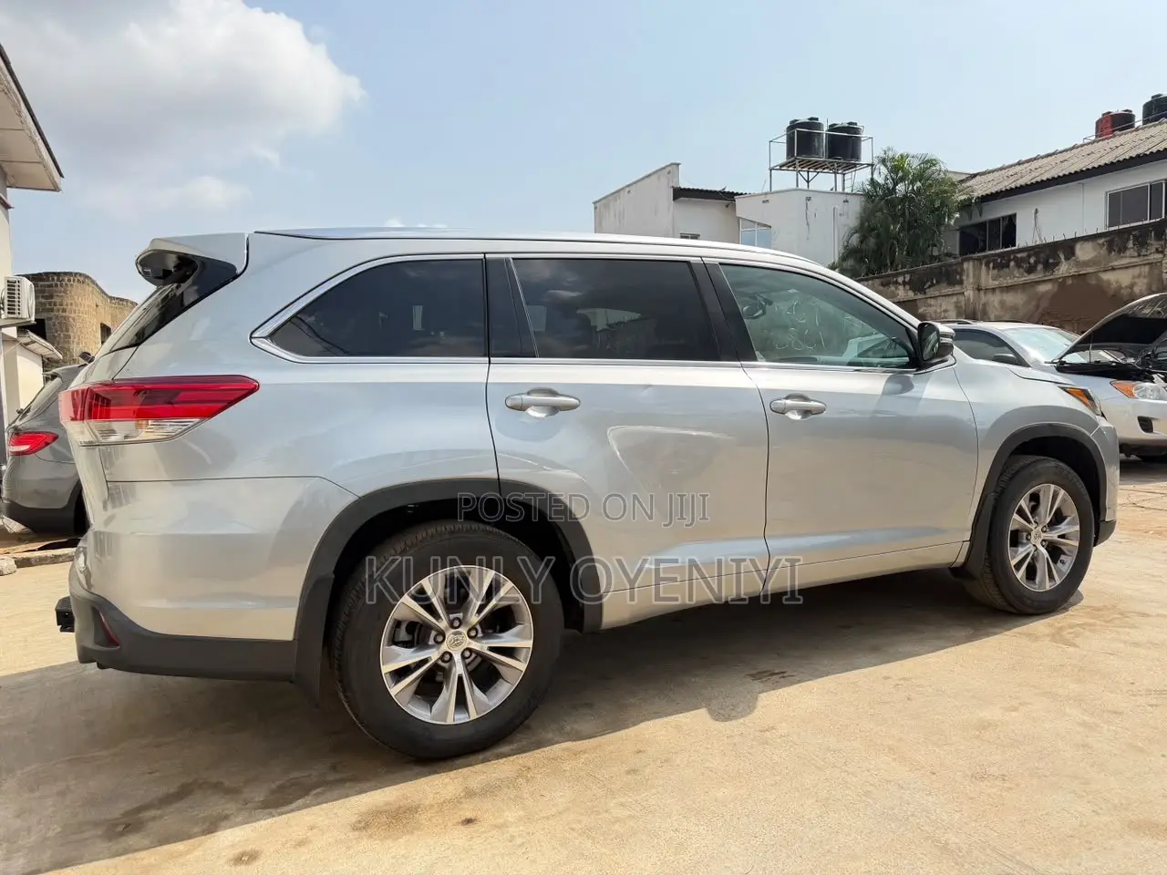 Toyota Highlander XLE 4dr SUV AWD (3.5L 6cyl 6A) 2014 Silver