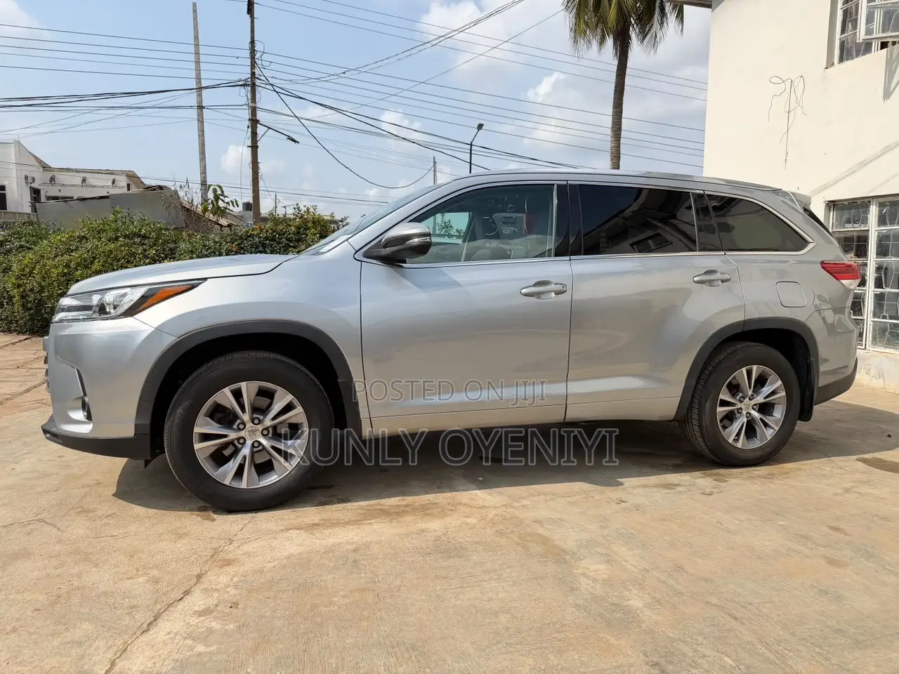 Toyota Highlander XLE 4dr SUV AWD (3.5L 6cyl 6A) 2014 Silver