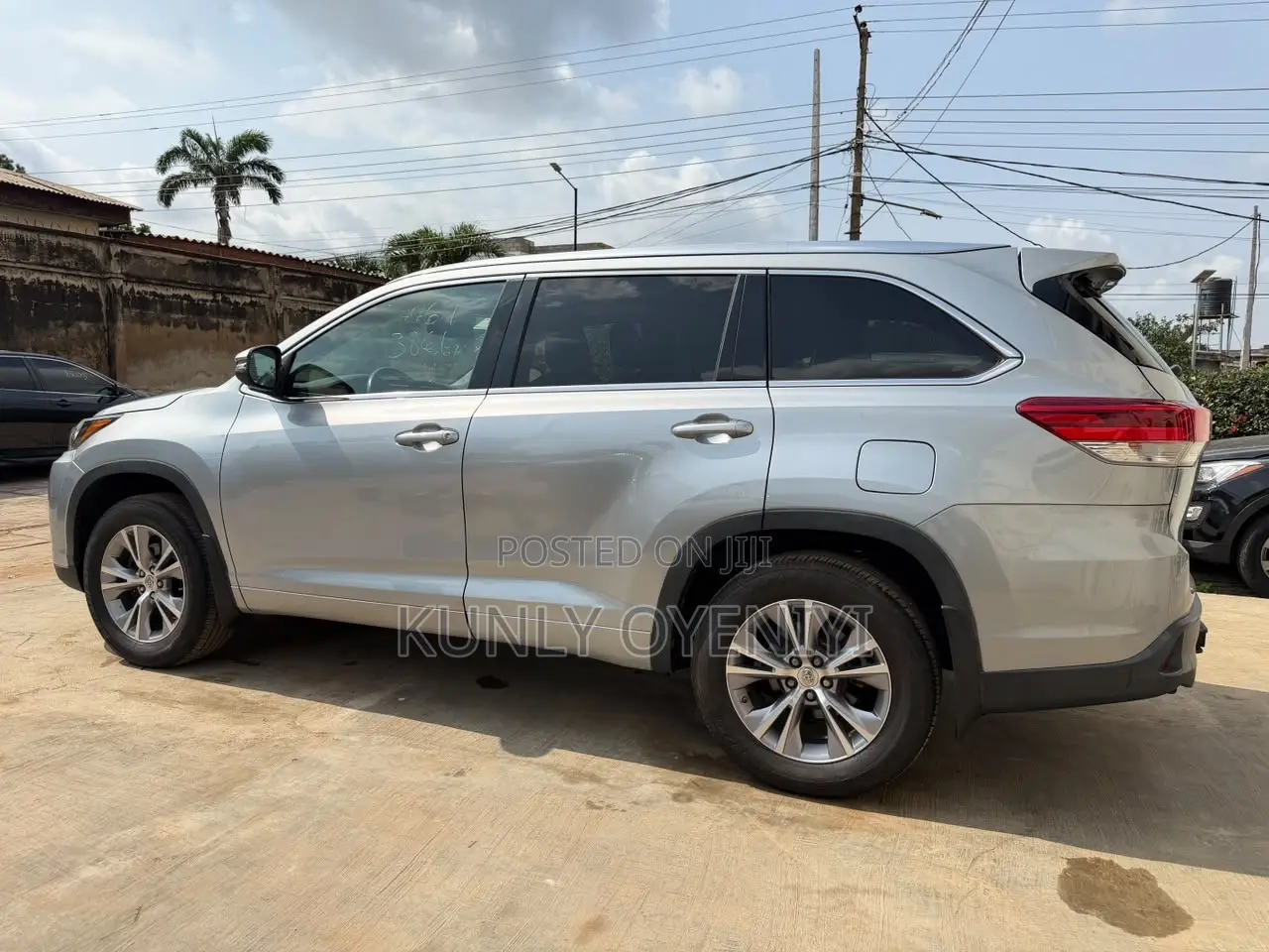 Toyota Highlander XLE 4dr SUV AWD (3.5L 6cyl 6A) 2014 Silver