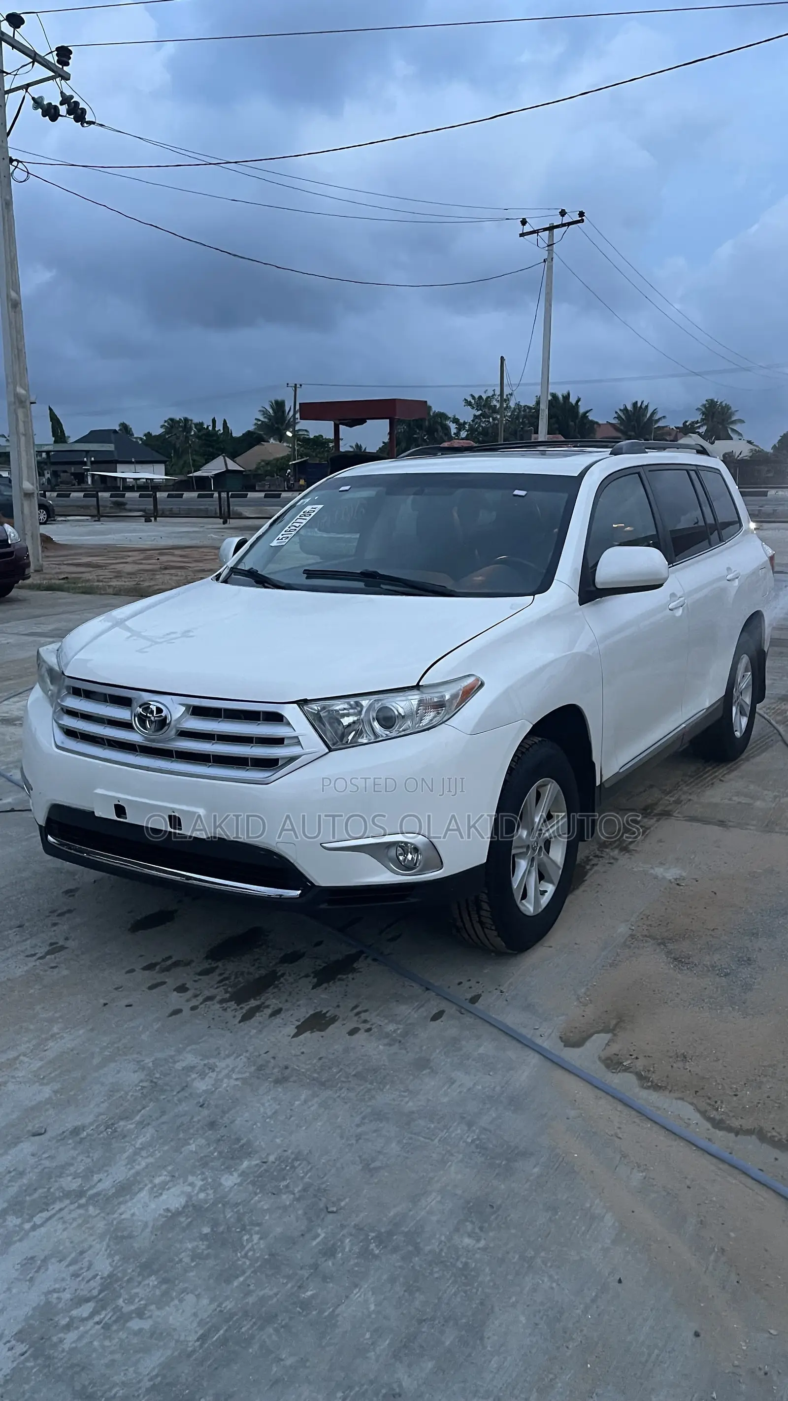 Toyota Highlander Limited 3.5l 4WD 2013 White