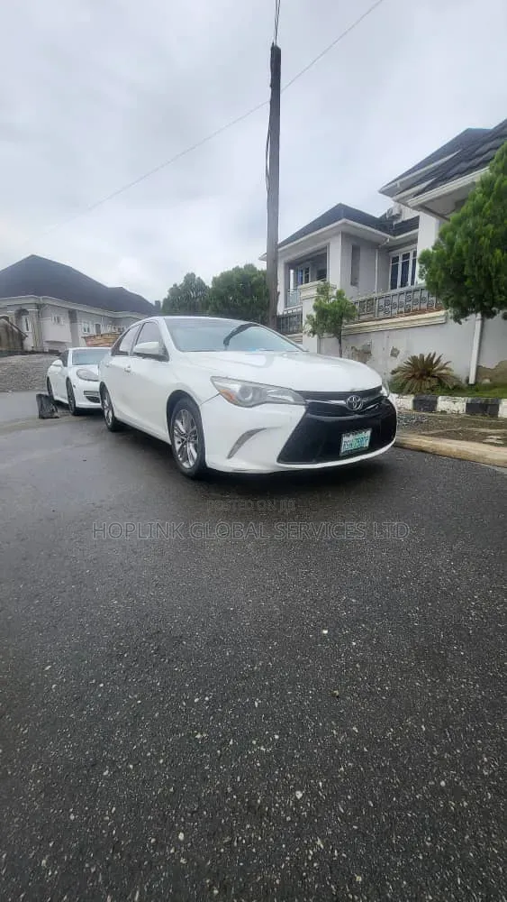 Toyota Camry 2016 White