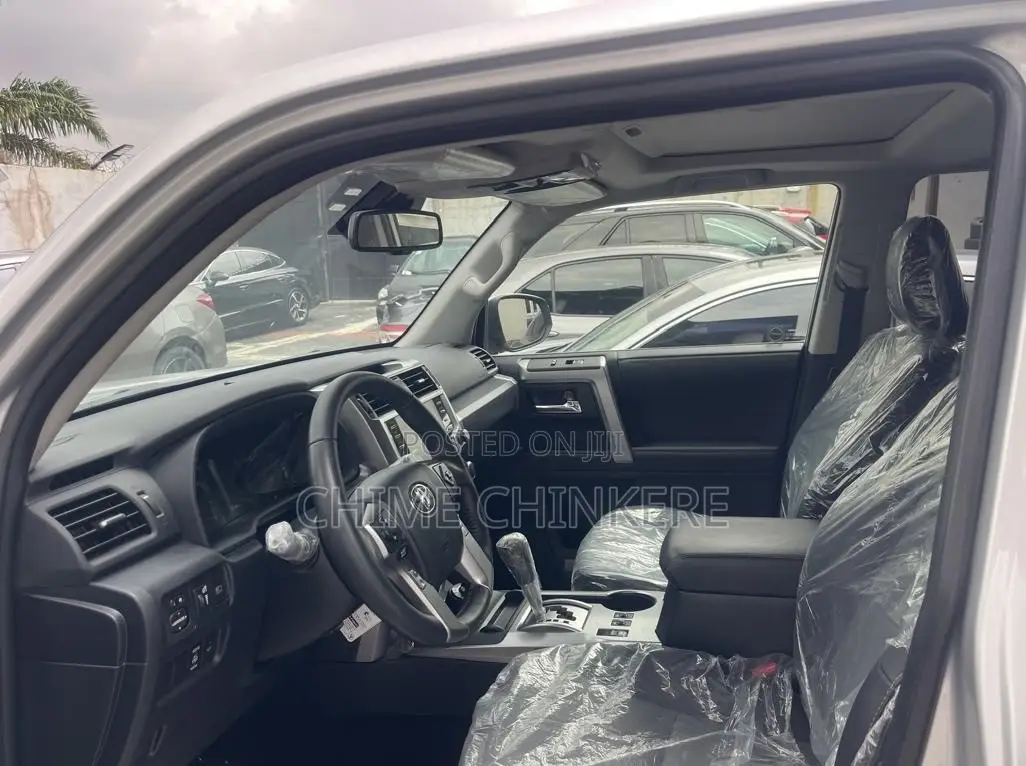 Toyota 4-Runner Limited 2022 Gray