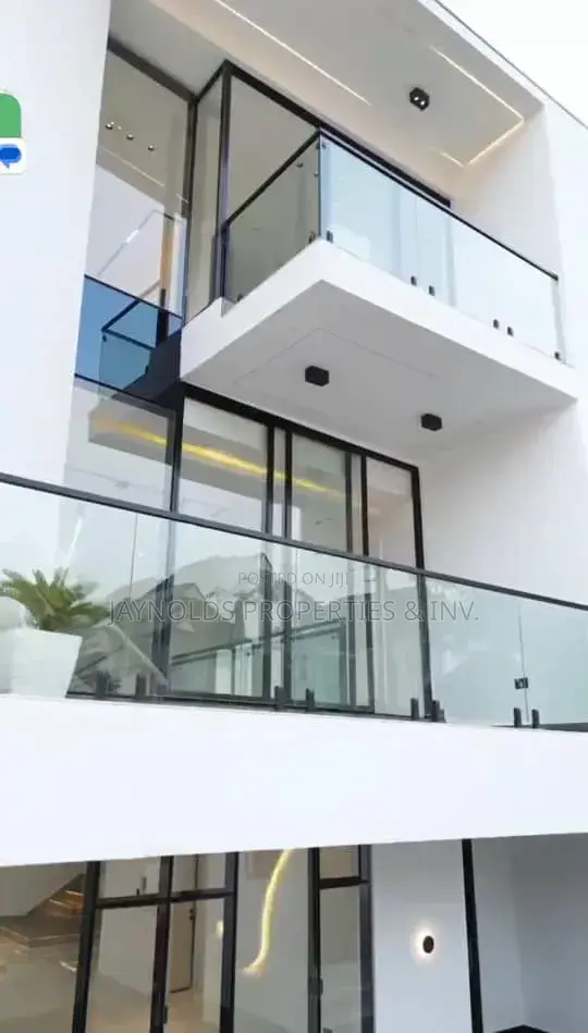 5bdrm Duplex in Apo Resettlement for sale