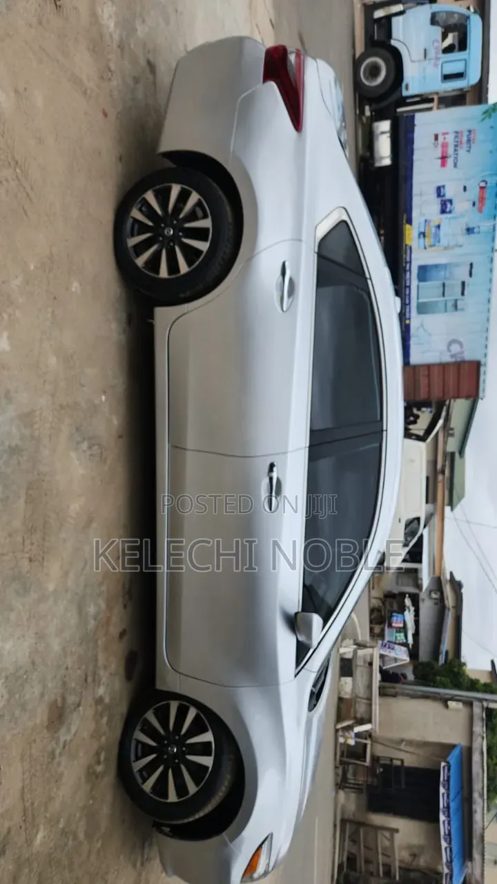 Nissan Altima 2018 Silver