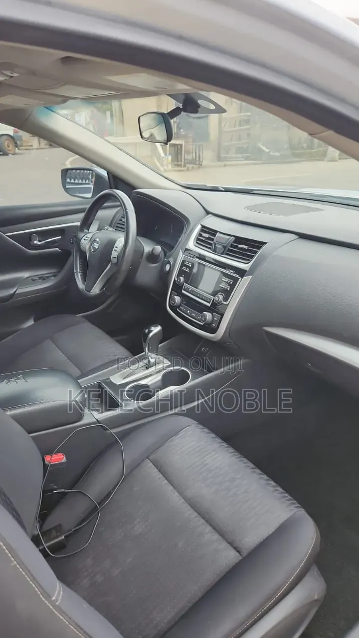 Nissan Altima 2018 Silver
