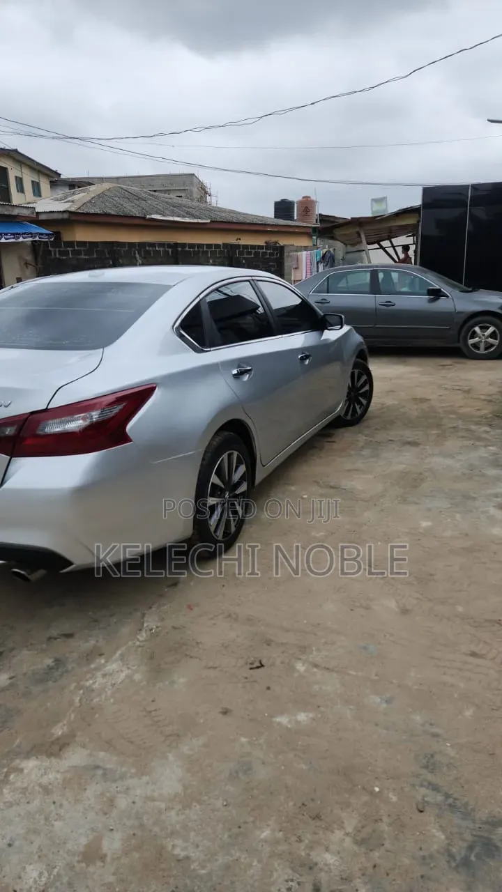Nissan Altima 2018 Silver