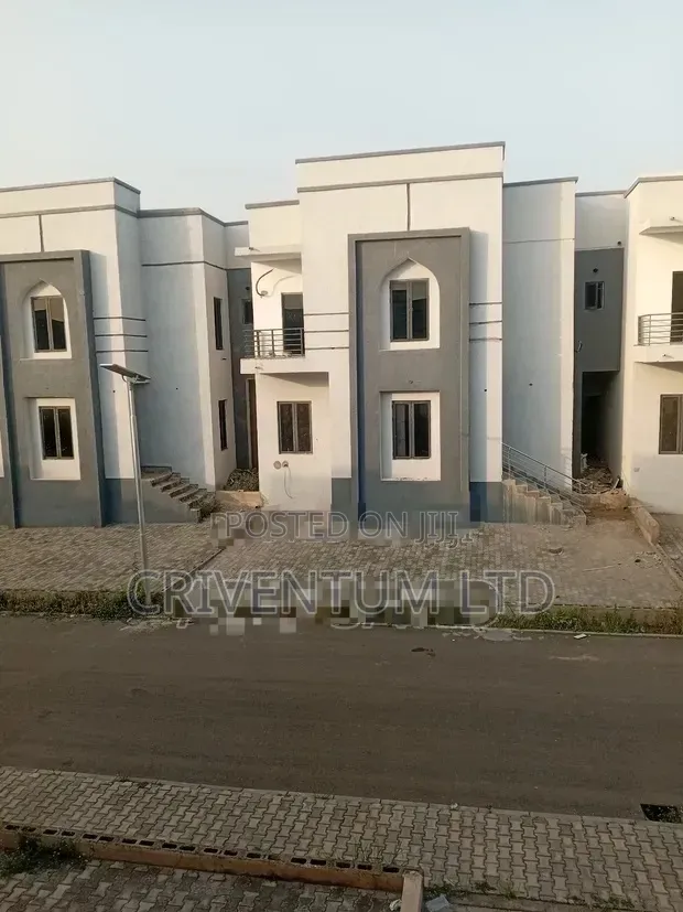 4bdrm Duplex in Galadimawa for sale