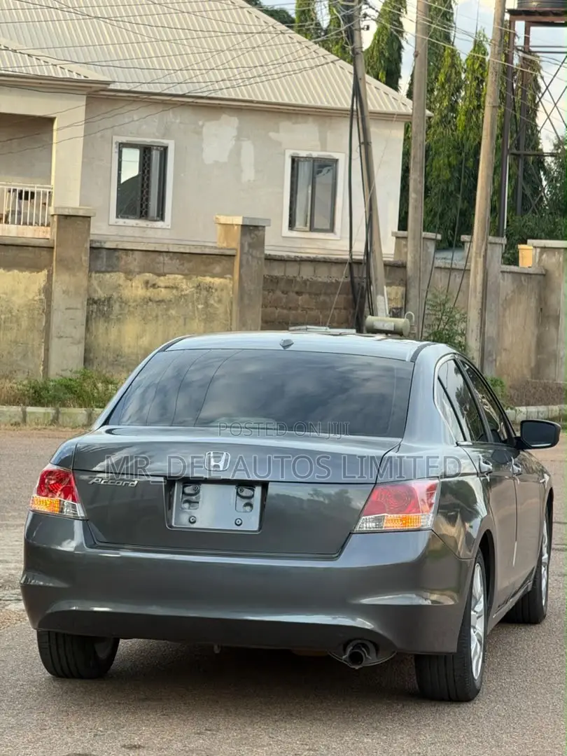 Honda Accord 2010 Gray