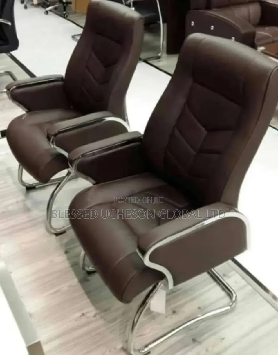 Brand New Luxury Executive Visitor Chair / Office Guest Chair.