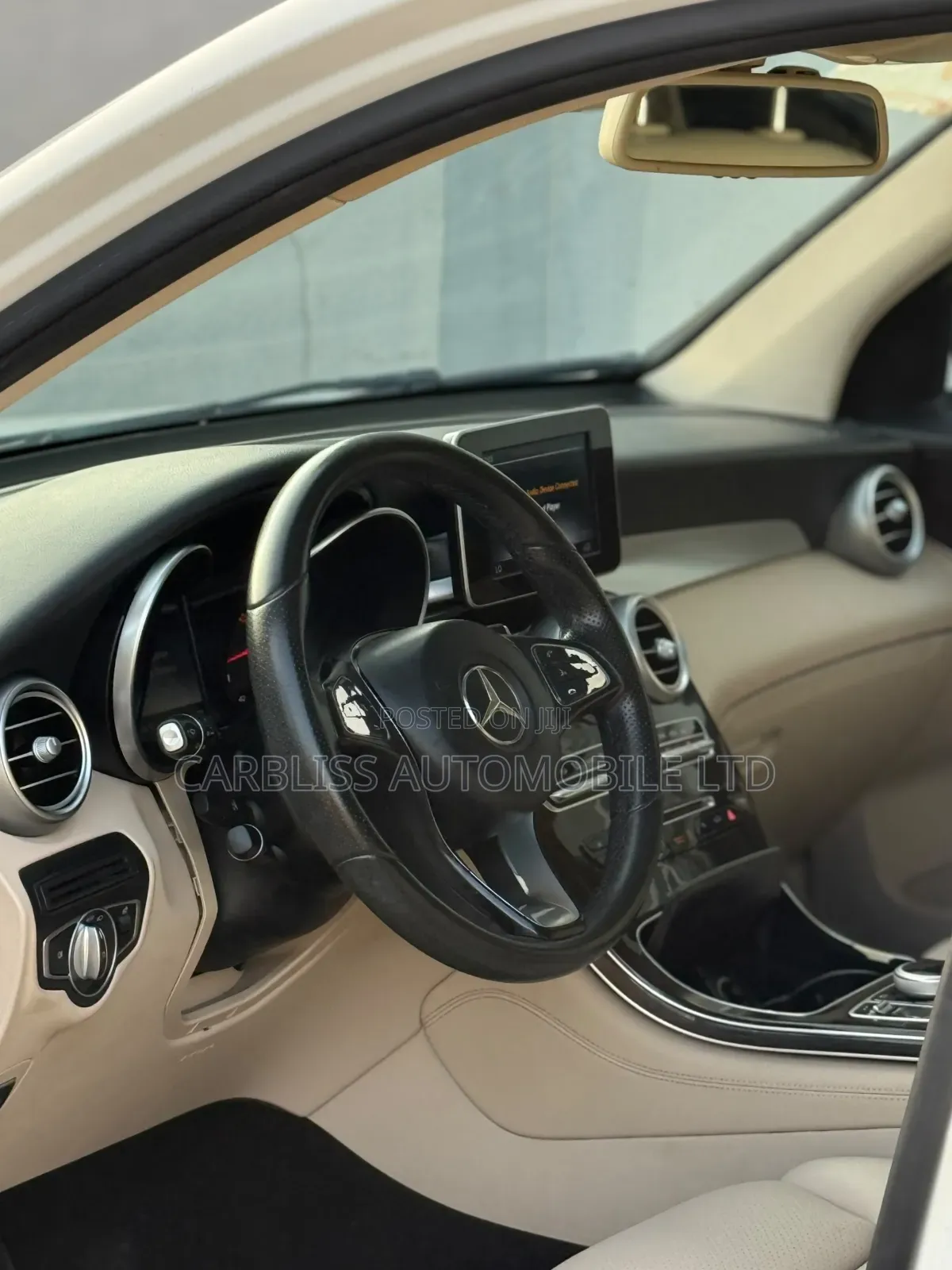 Mercedes-Benz GLC-Class 2016 Off white