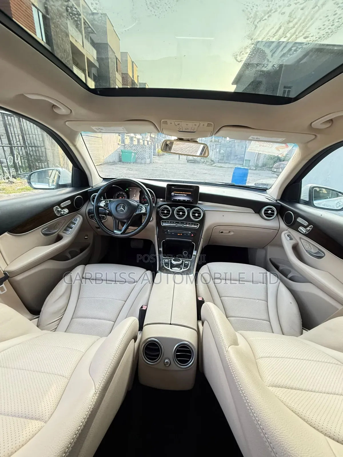 Mercedes-Benz GLC-Class 2016 Off white