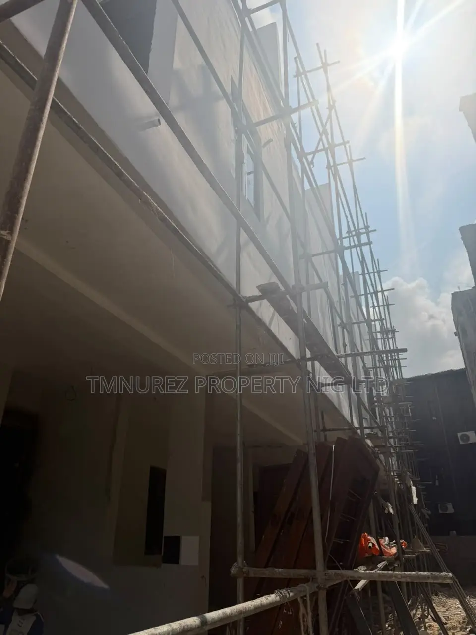 4bdrm Duplex in Ikota for sale