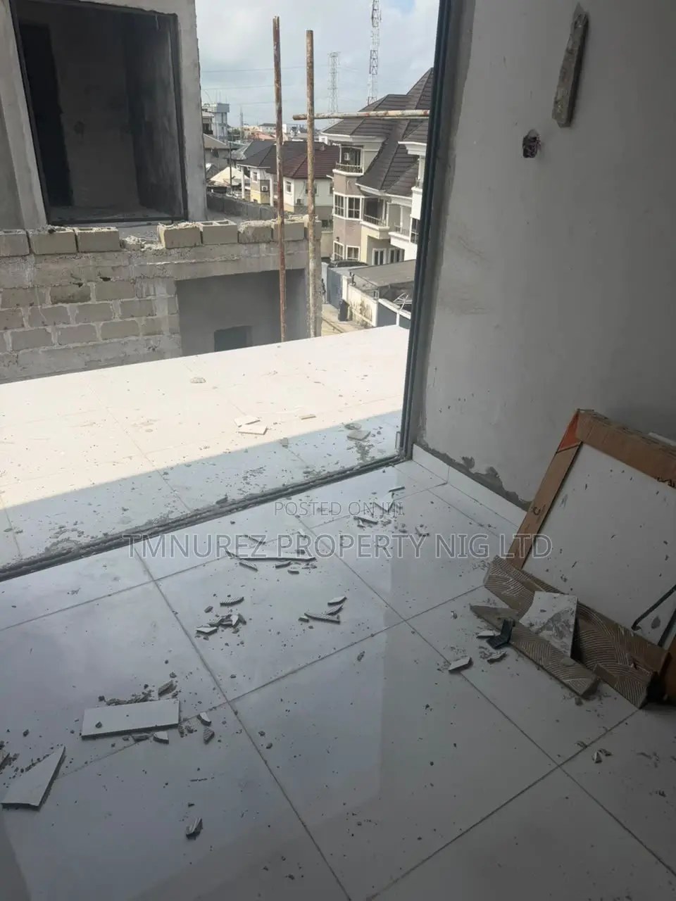 4bdrm Duplex in Ikota for sale