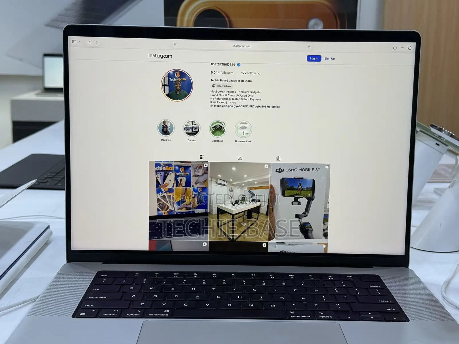 Laptop Apple MacBook Pro 2021 M1 32GB Apple M1 Pro SSD 512GB