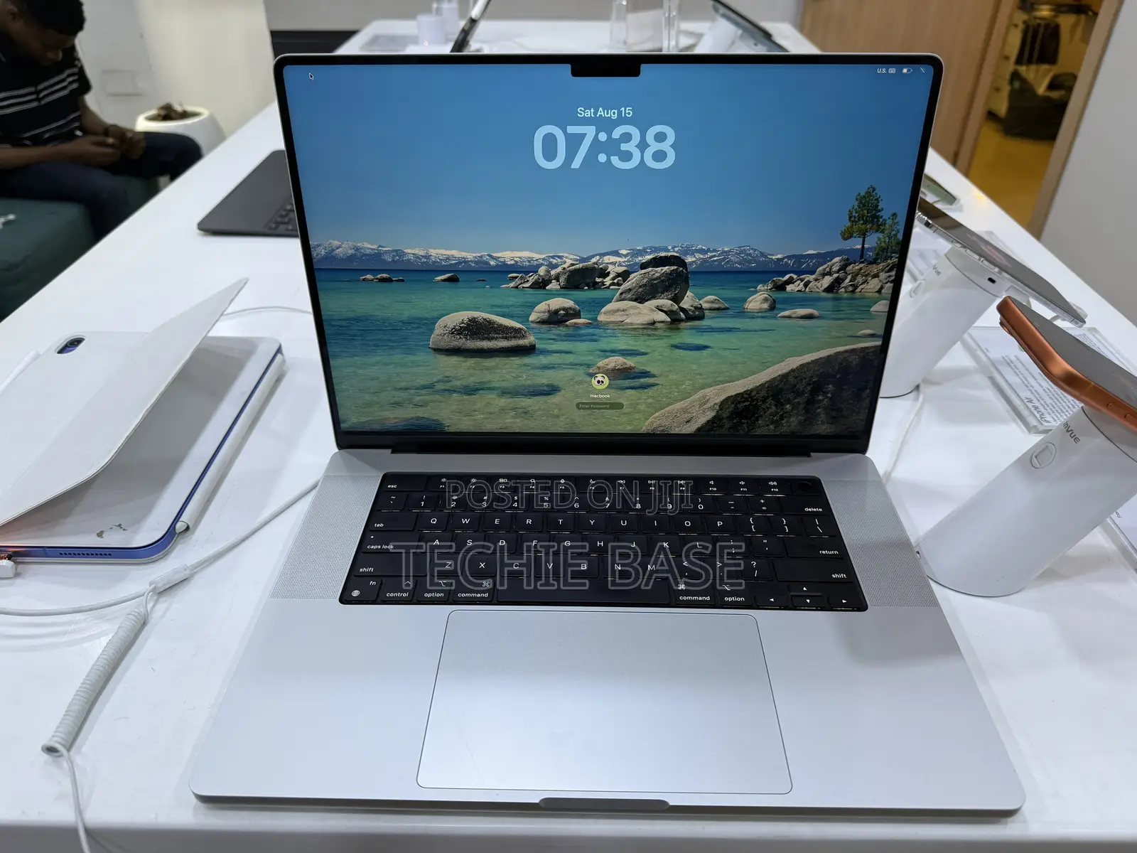 Laptop Apple MacBook Pro 2021 M1 32GB Apple M1 Pro SSD 512GB