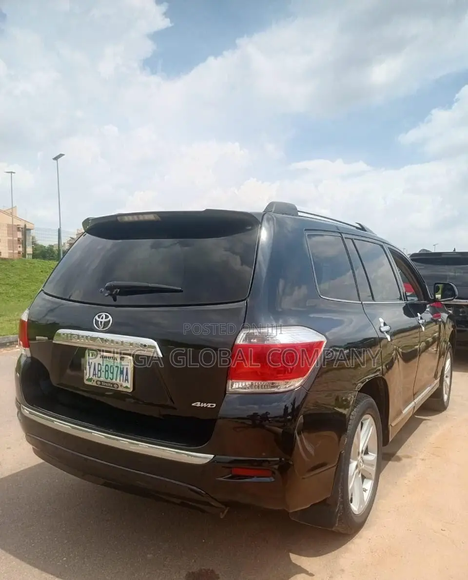 Toyota Highlander Limited 2012 Black