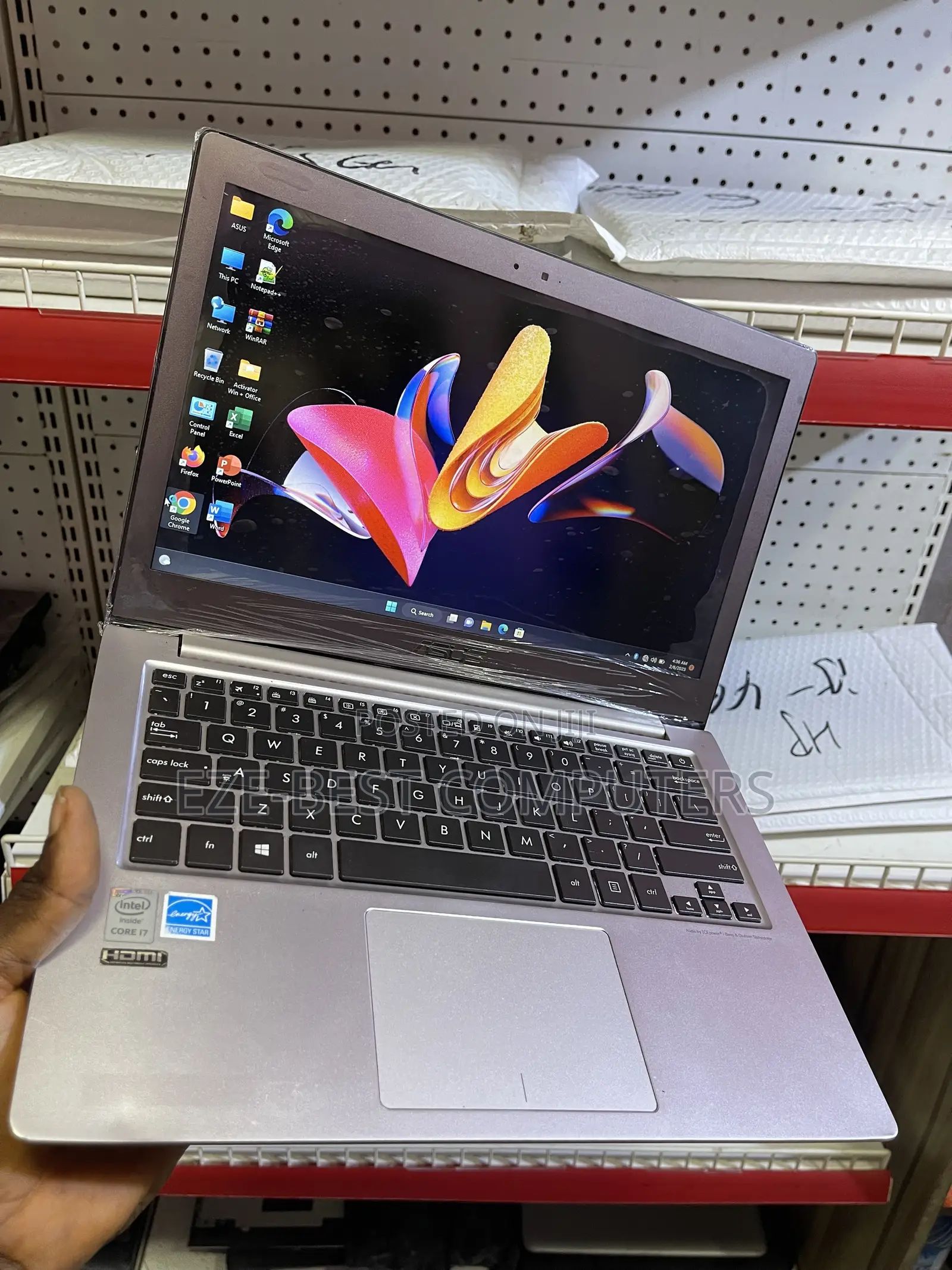 Laptop Asus ZenBook UX303UA 8GB Intel Core i7 SSD 128GB