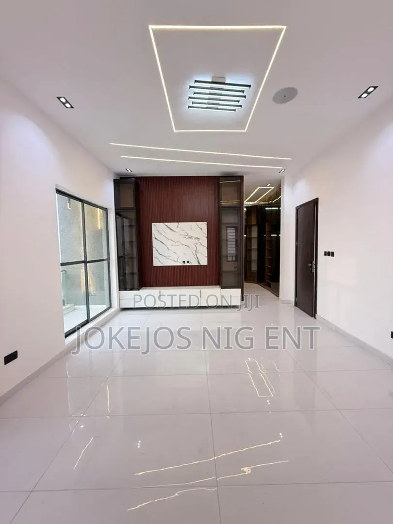 4bdrm Duplex in Lekki Palm 🌴 City for sale