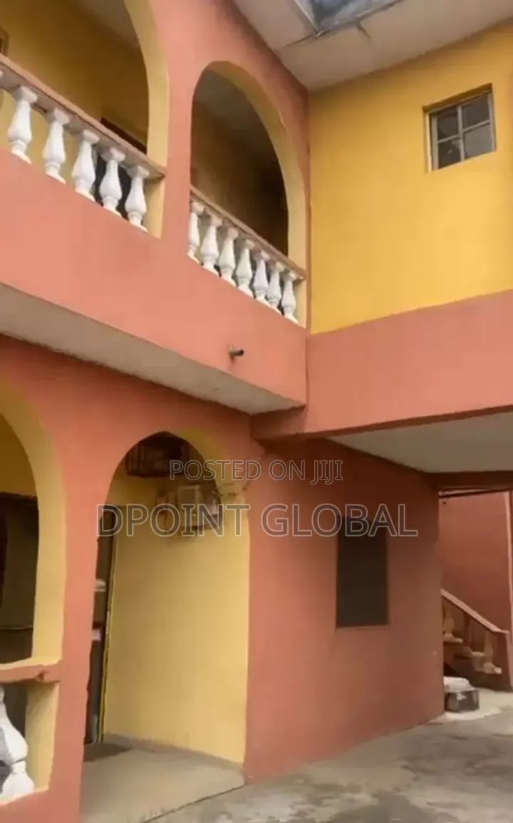 8bdrm Block of Flats in Not Estate, Igando / Ikotun/Igando for sale