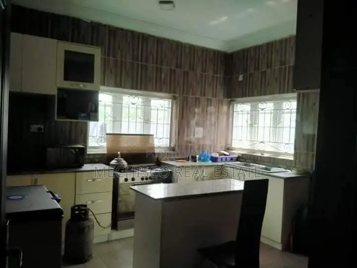6bdrm Duplex in Rumuodara for sale