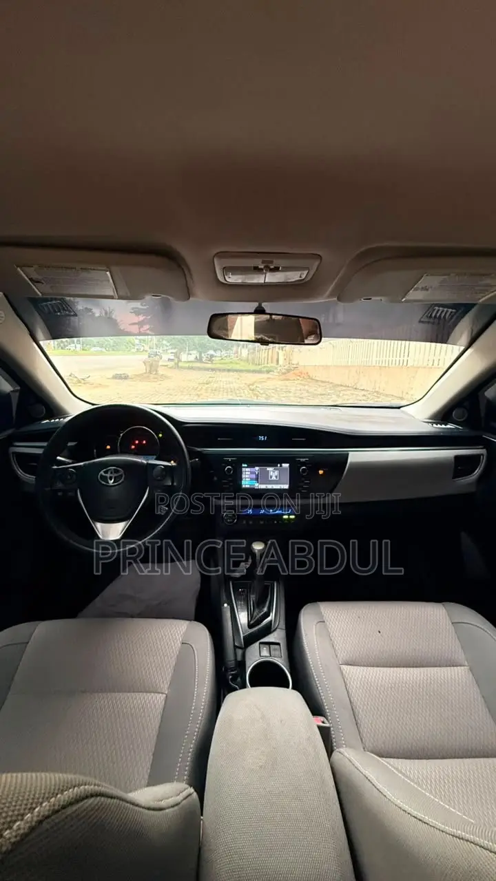 Toyota Corolla 2015 Black