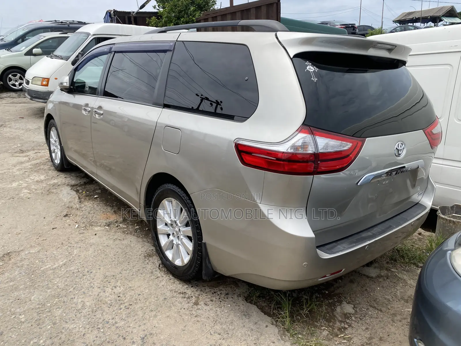 Toyota Sienna Limited Premium 7-Passenger 4dr Minivan (3.5L 6cyl 6A)