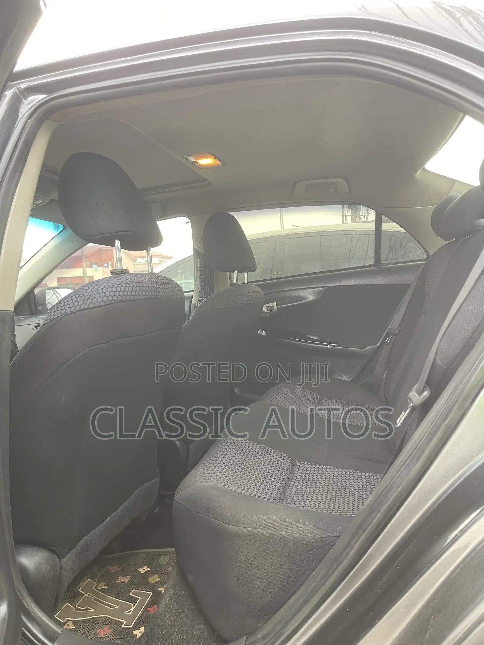 Toyota Corolla 2010 Gray