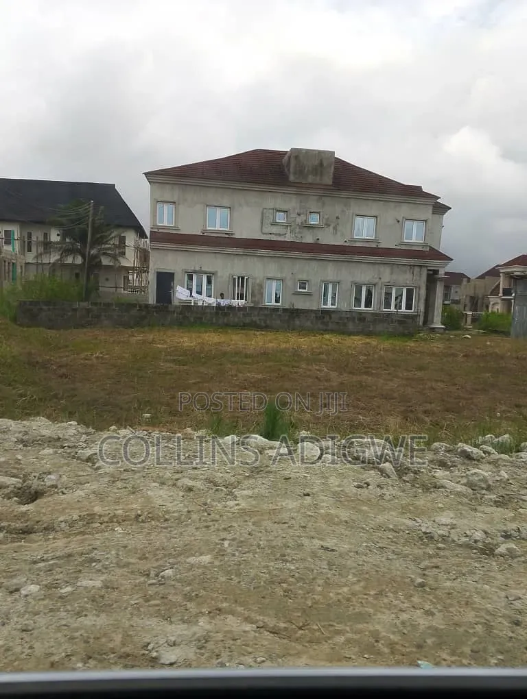 800sqm Corner Peace Land