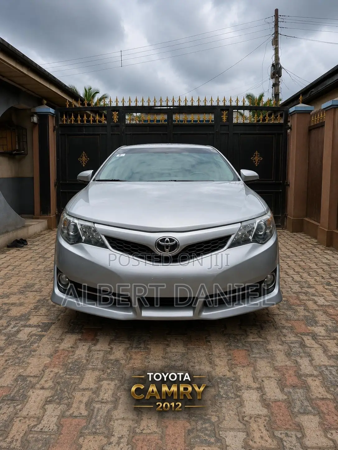 Toyota Camry SE 4dr Sedan (2.5L 4cyl 6A) 2012 Silver