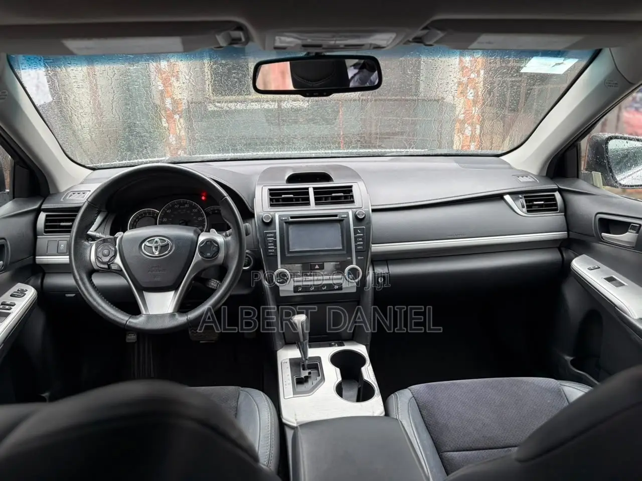 Toyota Camry SE 4dr Sedan (2.5L 4cyl 6A) 2012 Silver