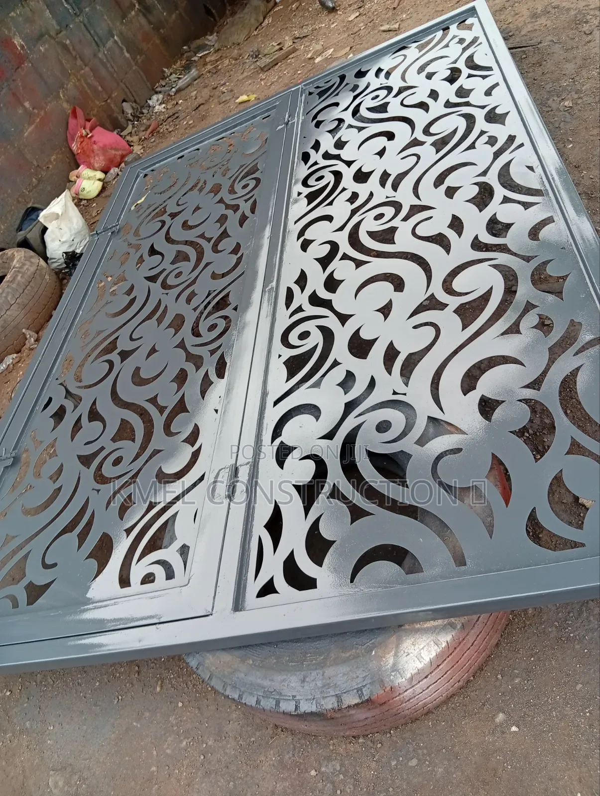 Decorative Metal Screen Design.