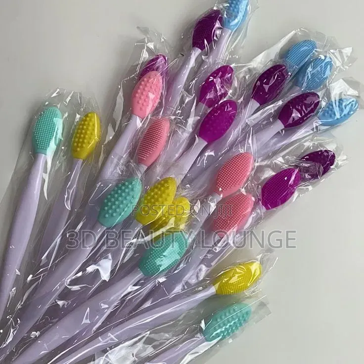 Exfoliating Lip Brush
