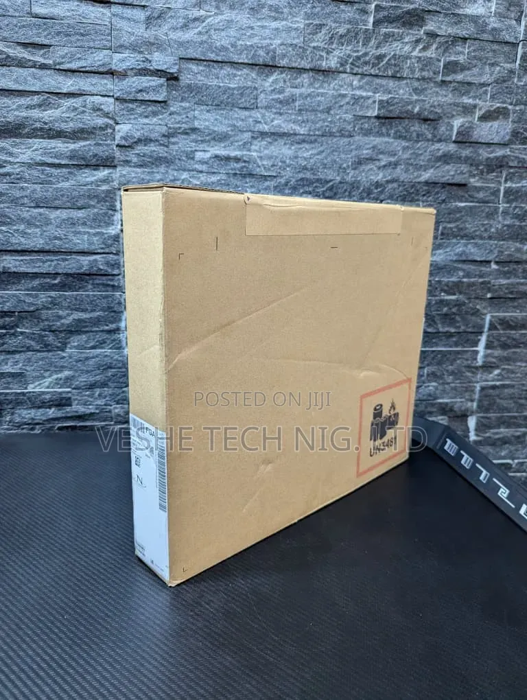 New Laptop Dell Pro Max 14 32GB Intel Core Ultra 7 SSD 1T