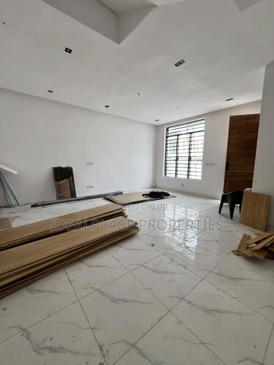 4bdrm Townhouse/Terrace in Ikota for sale