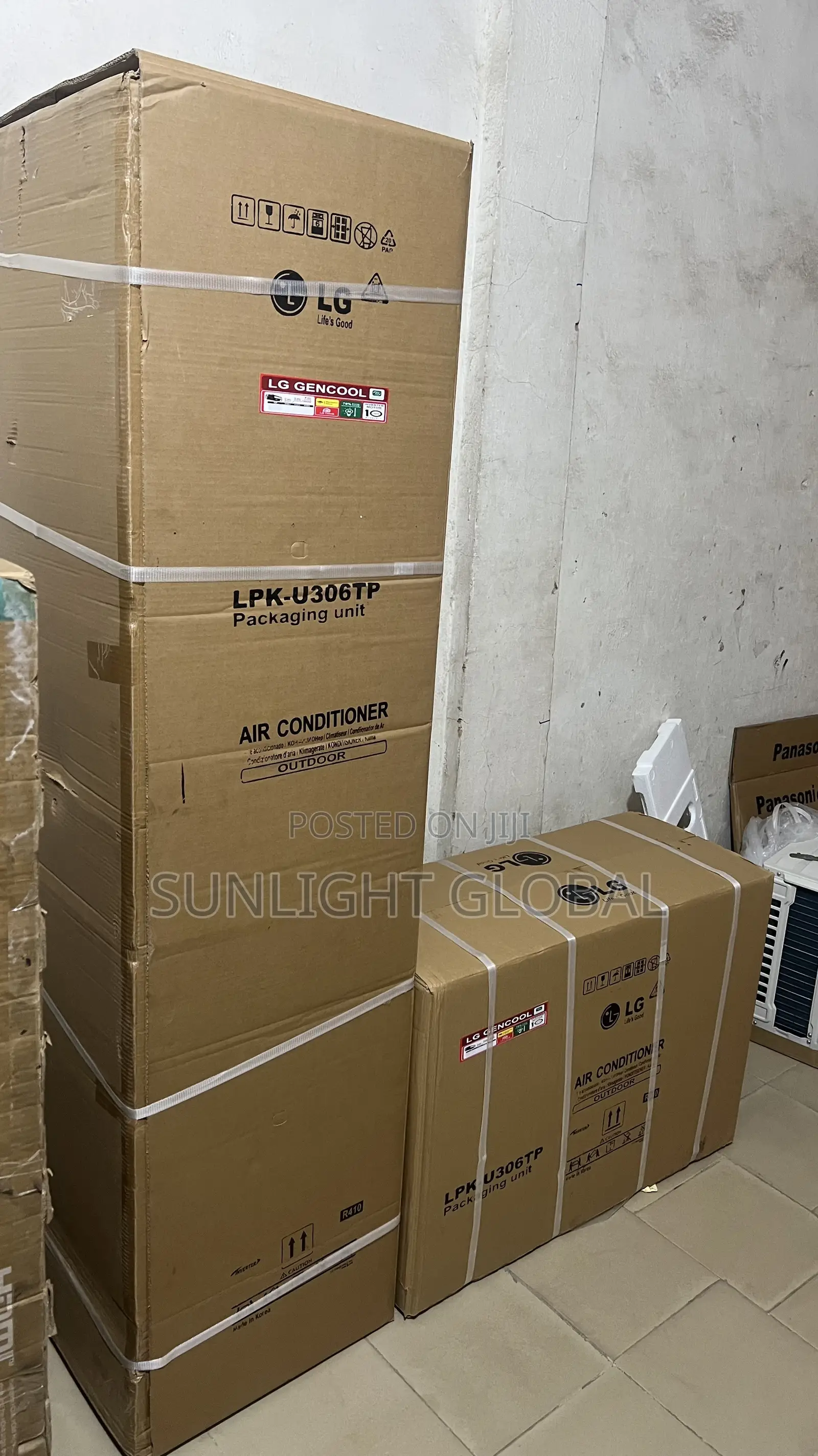 LG Air Conditioner 3HP Inverter Standing