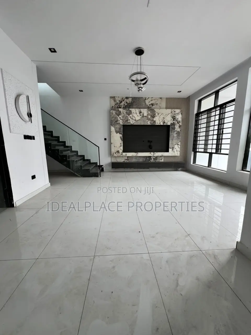 4bdrm Duplex in Ikota for sale