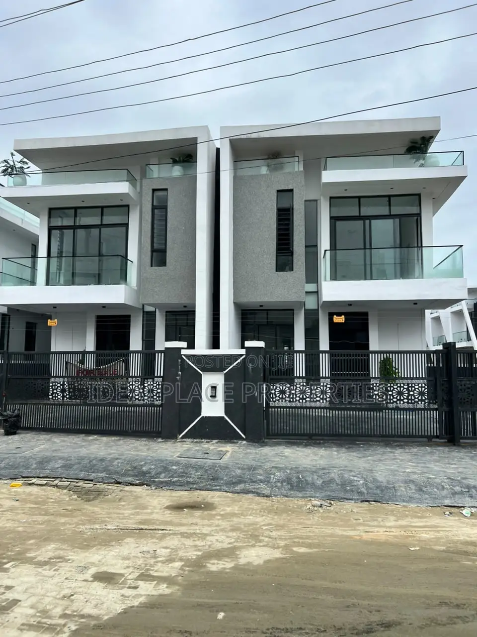 4bdrm Duplex in Ikota for sale