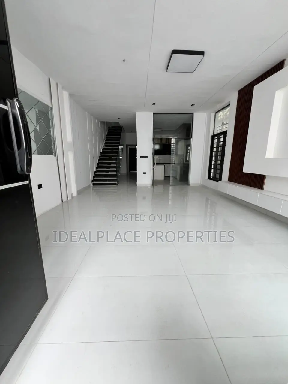 4bdrm Duplex in Ikota for sale