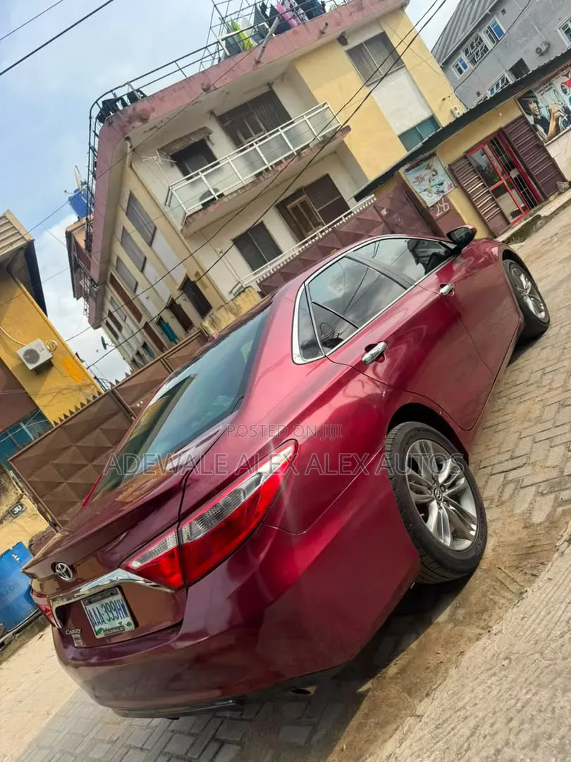 Toyota Camry 2016 Burgundy