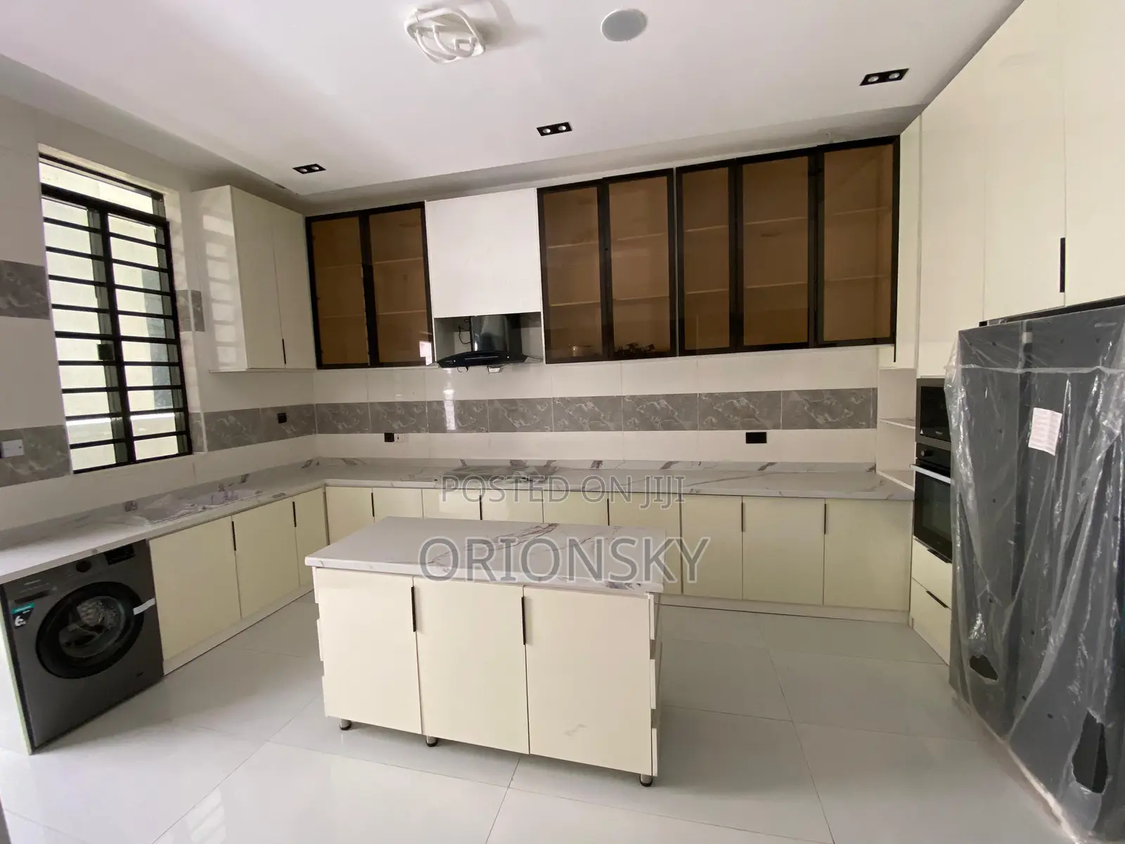 5bdrm Duplex in Lekki Phase 1 for sale