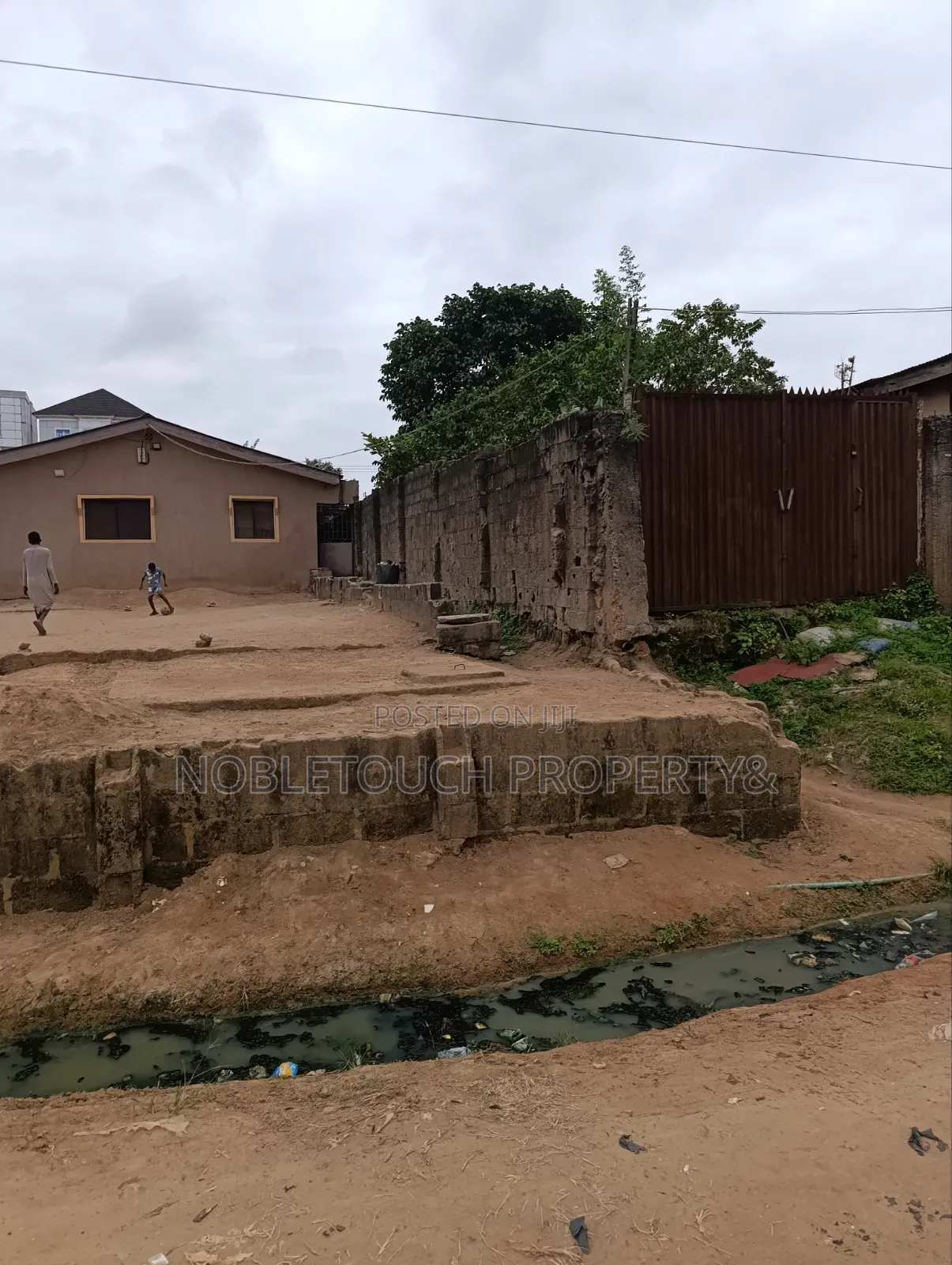 2bdrm Bungalow in Bolurunpelu Street, College for sale